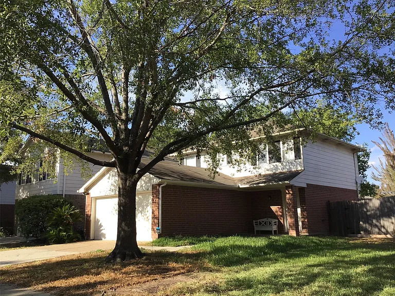 11802 Sunny Stream Dr — Photo 2