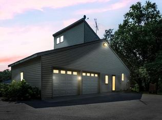 9226 Old Concord Blvd, Inver Grove Heights, MN 55076