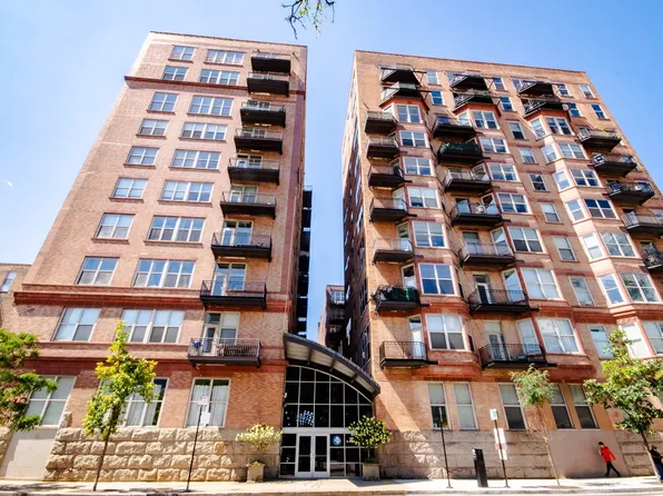 500 S Clinton St APT 632, Chicago, IL 60607