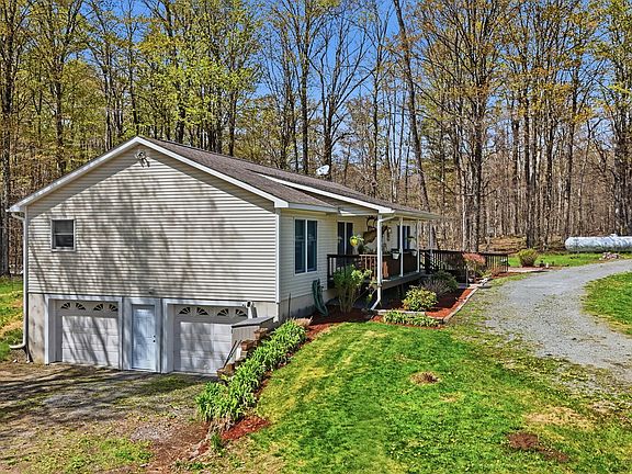 3rd image of 25 Schnakenberg Rd