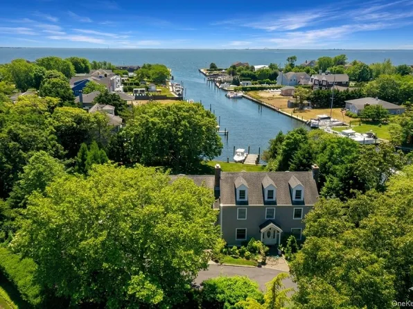 110 Elder Road, Islip, NY 11751