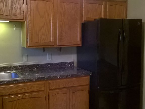 5th image of 568 Hemlock Dr