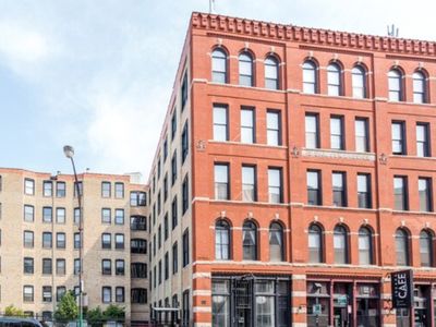 525 N Halsted St Unit 401, Chicago, IL, 60642