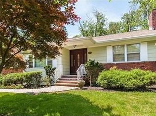 239 Juniper Way, Mountainside, NJ 07092