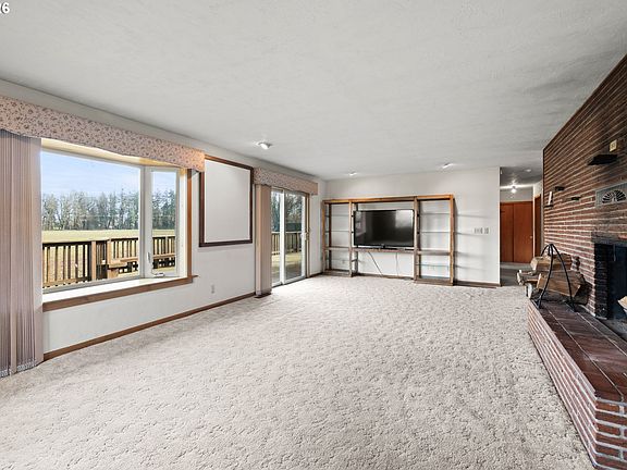 4th image of 6884 S Hansen Ln