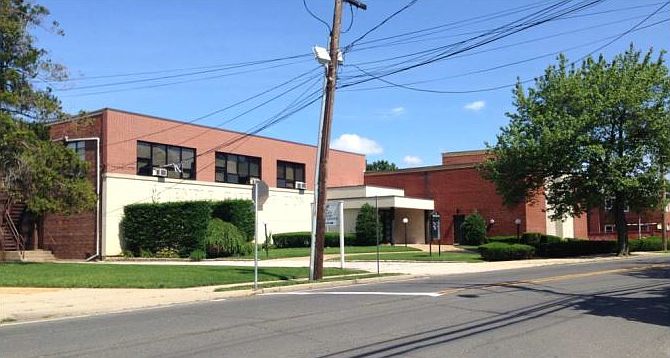 1st image of 322 N Corona Ave