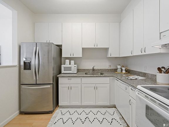 5th image of 180 7th St #208
