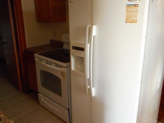 4th image of 214 N Ash St