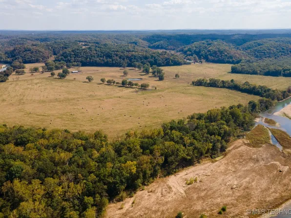 5254 N 595th Rd, Proctor, OK 74457