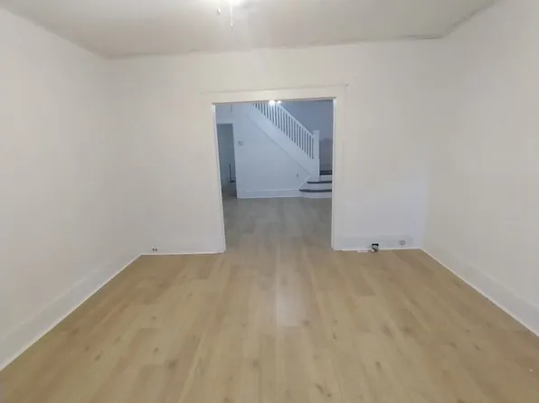 8 S 20th St, Pottsville, PA 17901