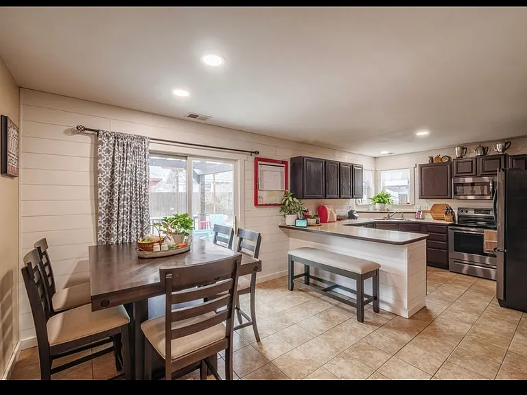 3060 Joel Ct — Photo 17