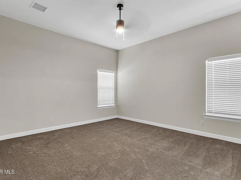 13931 Sky Harbor Ave — Photo 29