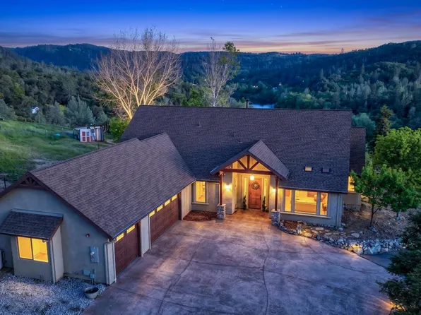 1111 Scott Rd, Lotus, CA 95651