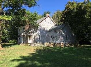 89 Greenlawn Rd, Cochranville, PA 19330