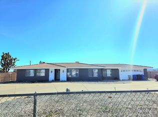 13831 Kiowa Rd, Apple Valley, CA 92307