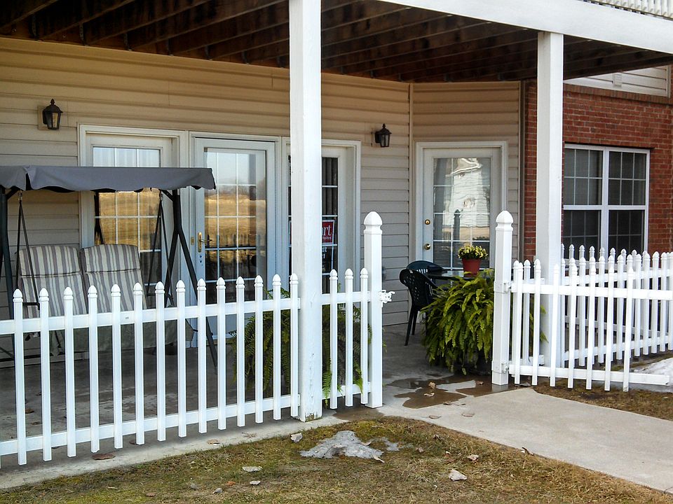 1st image of 211 Cherry Lane Dr