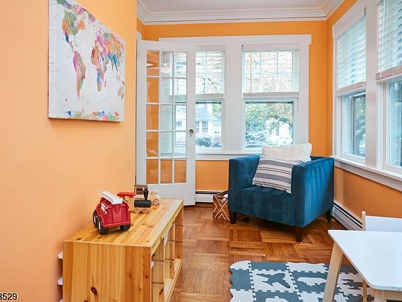 5th image of 123 Milton Pl