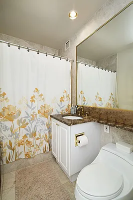 Sold by BLU Real Estate | media 6