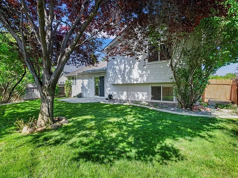 14180 W Chadford Dr — Photo 28