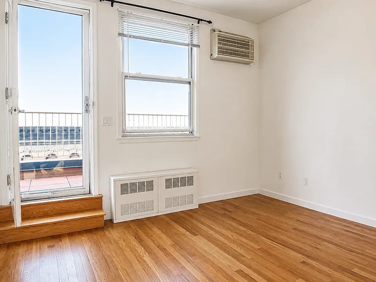 312 E 90th St #5E — Photo 7