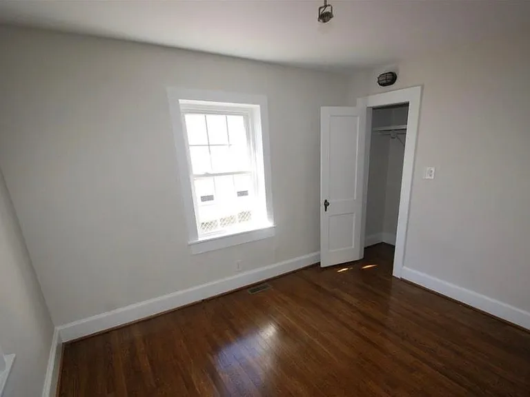 121 Connecticut Ave — Photo 6