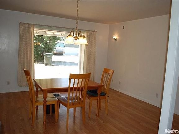 3rd image of 5039 North Ave