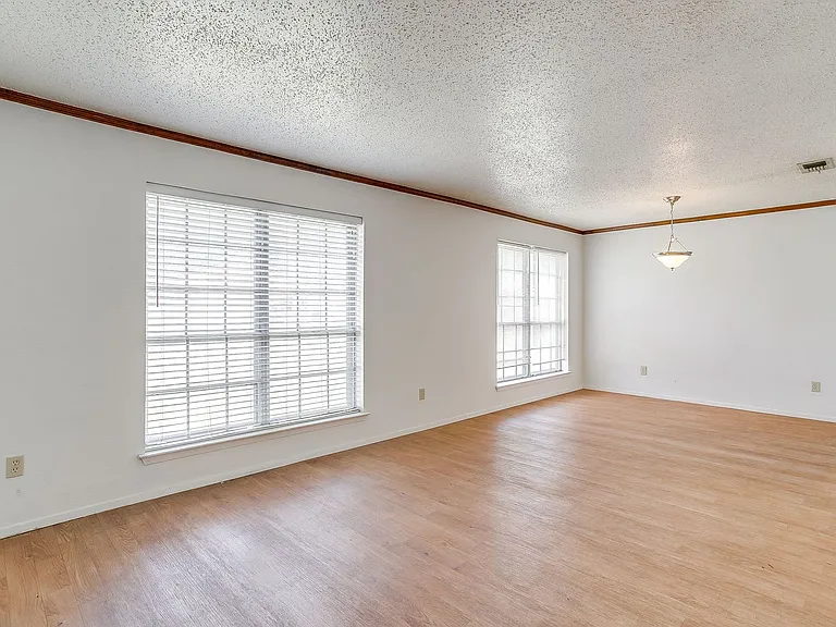 7221 Church Park Dr — Photo 4