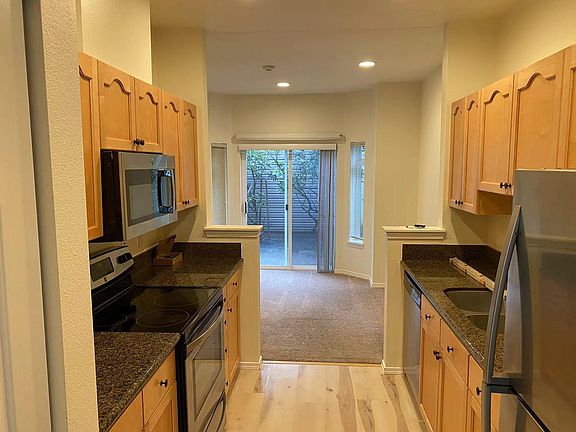 2nd image of 9308 177th Pl NE Unit 3