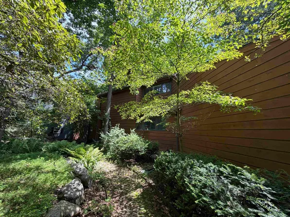 2872 Osmundsen Rd, Fitchburg, WI 53711