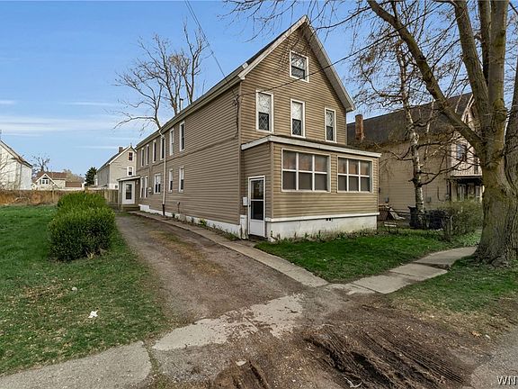 2nd image of 85 Hamburg St