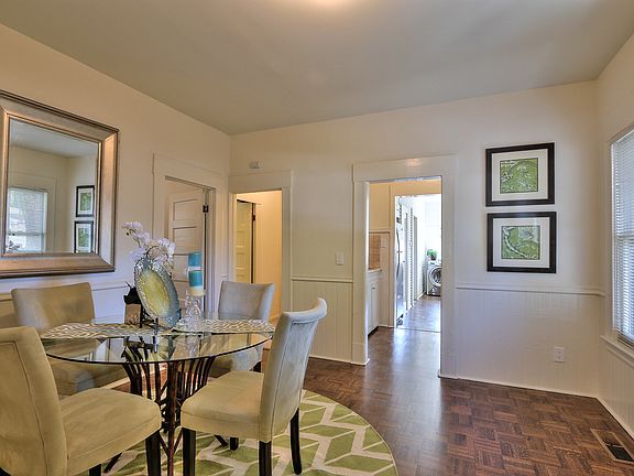 4th image of 226 Charles Ave