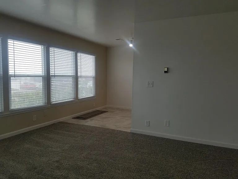 110 Monterey Rd #12A — Photo 3