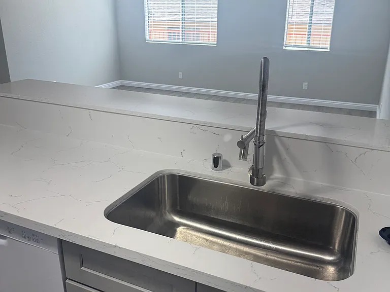 1171 Allen Ave #5 — Photo 4