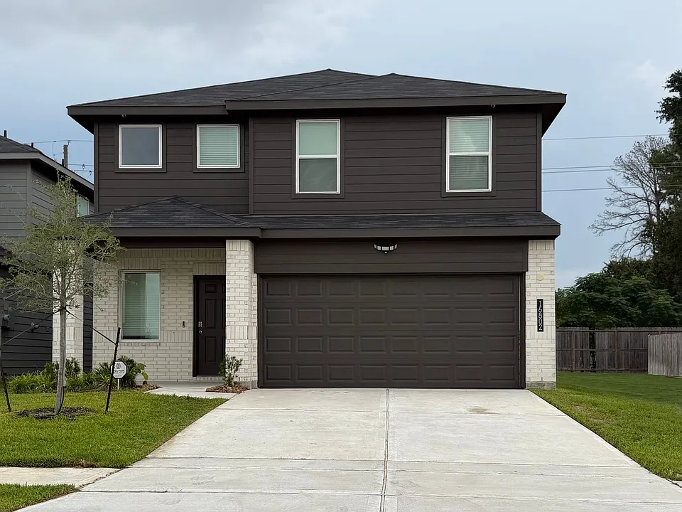 16802 Paintbrush Hollow Ln