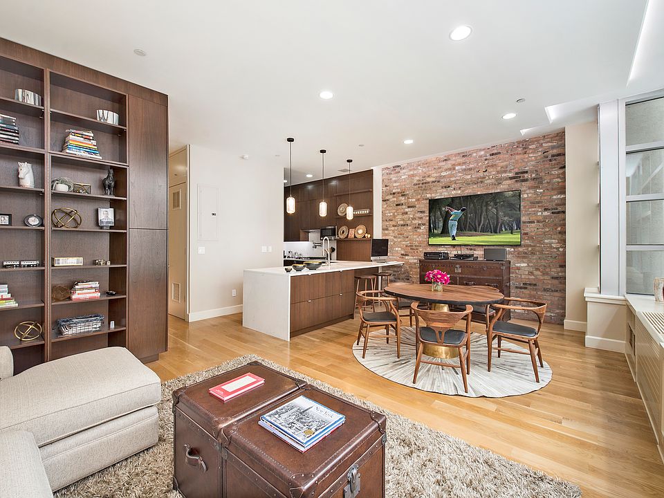 1st image of 211 W 18th St APT 2