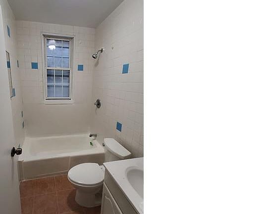 4th image of 113 Oliver Ave #1A