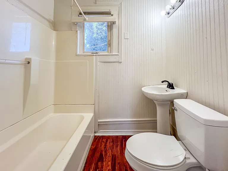 2125 Dupuy Rd — Photo 7