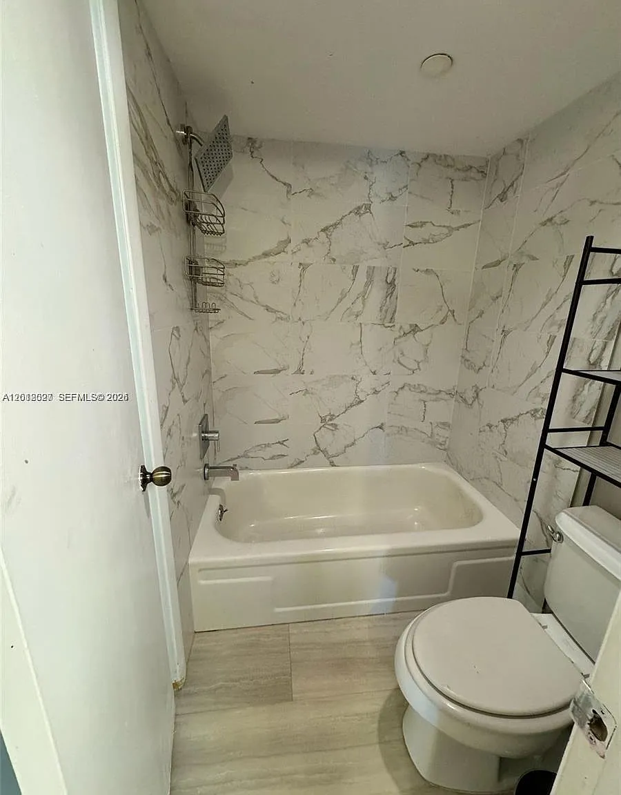 Park Place Condominium No — Photo 4