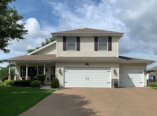 1351 E Cap Cir, Bourbonnais, IL 60914