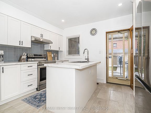 5th image of 83 Scott Rd