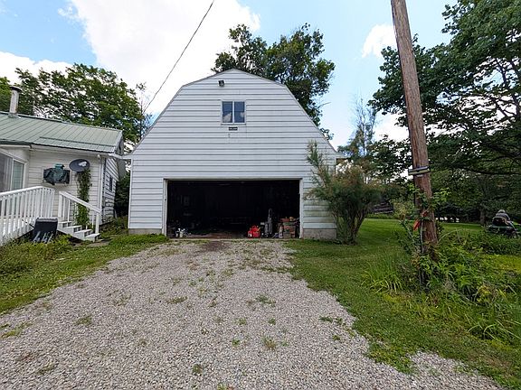2nd image of 744 Grove St