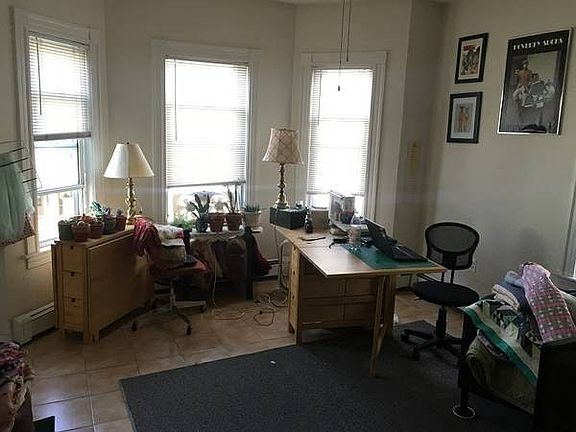 Living/Craft Room