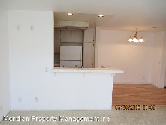 4th image of 580 Camino De La Reina Unit 328
