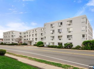 333 Grand Ave APT 1C, Palisades Park, NJ