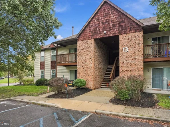 137 Alpha Ct, Turnersville, NJ 08012