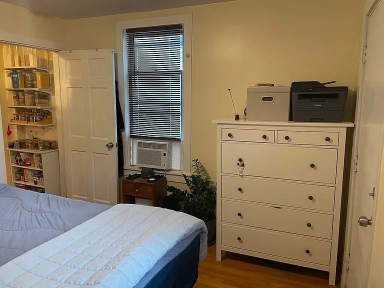 25 Andrew St #2R — Photo 3
