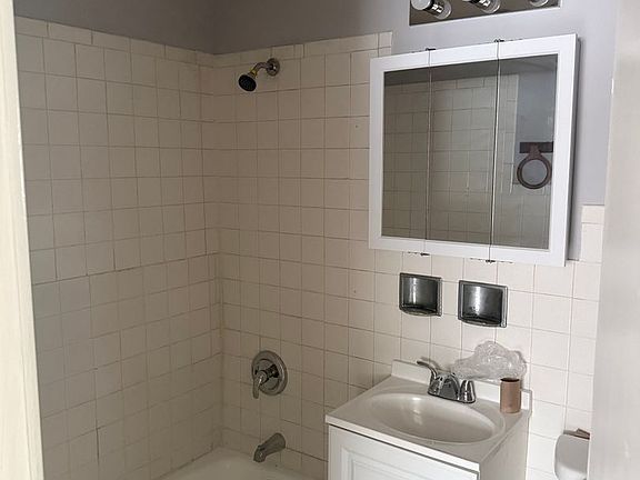 5th image of 445-59 E 107th St #459-101