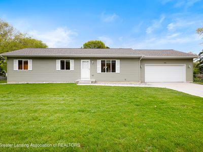 410 Julian Ave, Lansing, MI, 48917