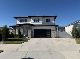 1071 W Sebal Ln, Bluffdale, UT 84065