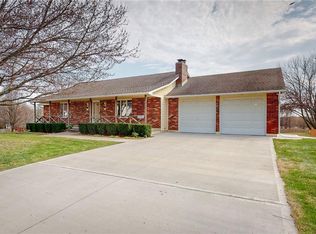 105 Toucan St, Raymore, MO 64083